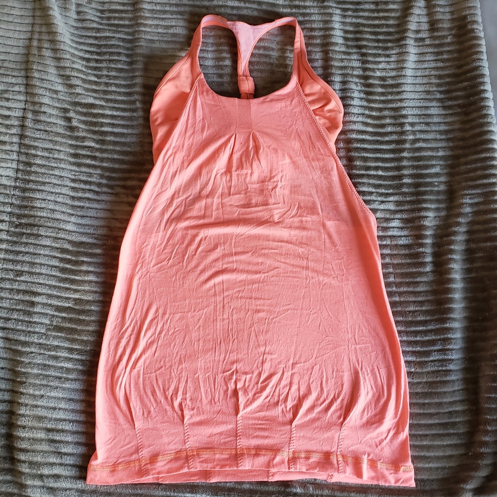 Lululemon tank size 4